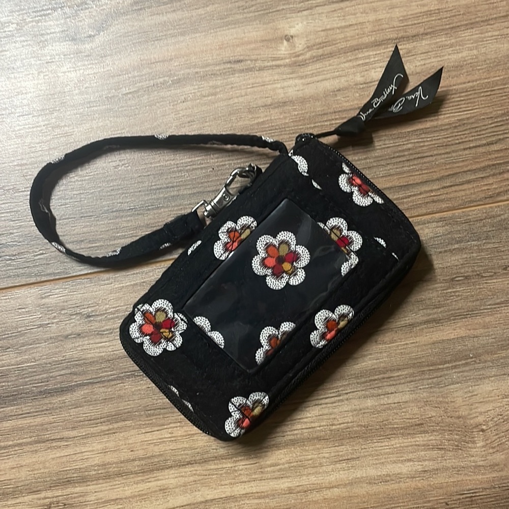 VERA BRADLEY | Floral Quilted Wristlet - Picture 3 of 5